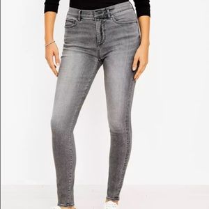 Curvy High Rise Sculpt Jeggings In Mid Grey Wash